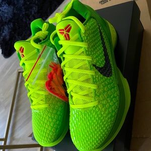 Kobe 6 Grinch